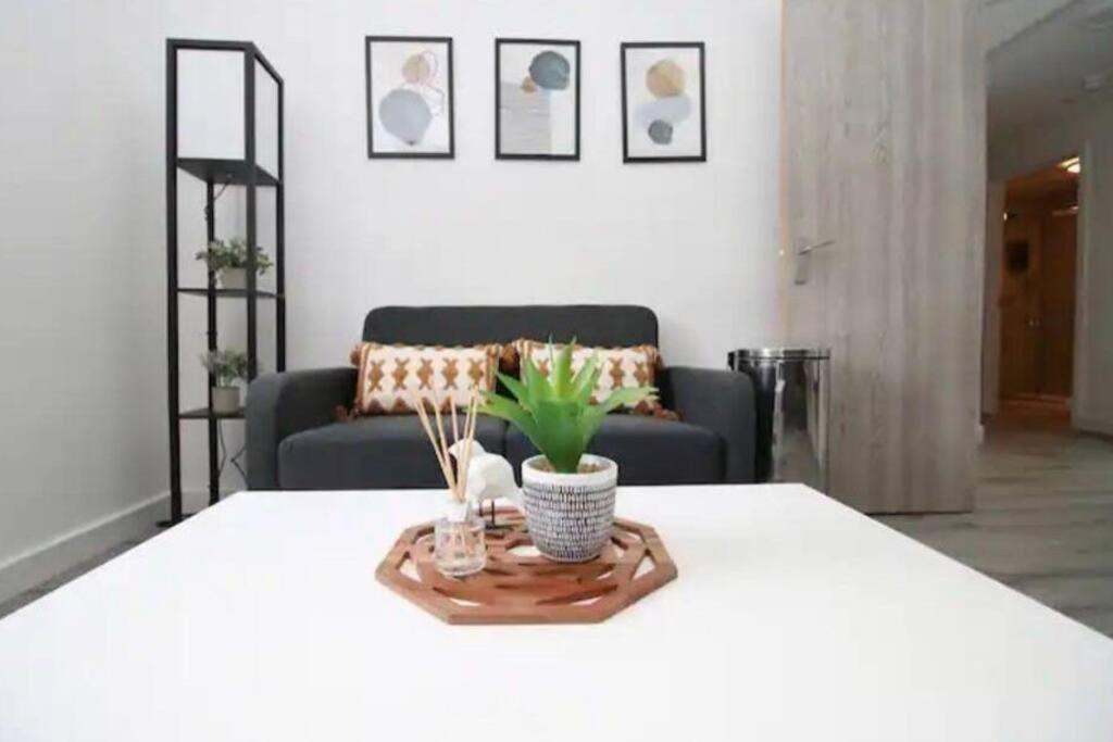 Luxury Redefined:Cardiff 1-Bed Exterior foto