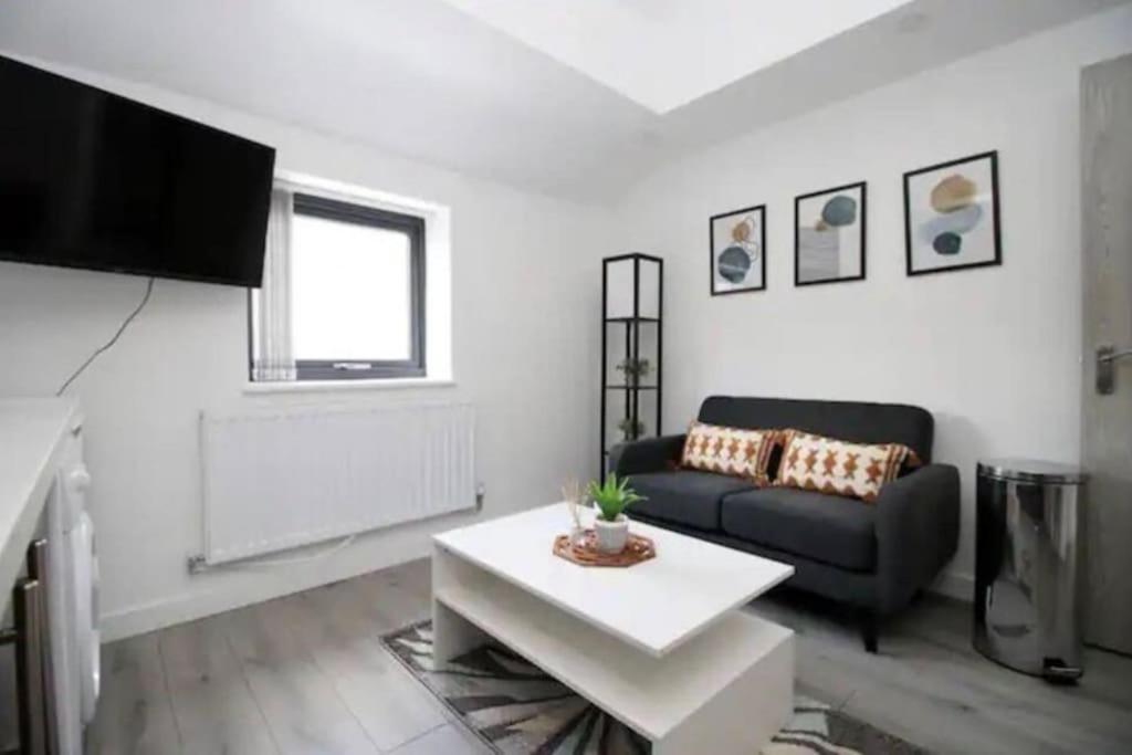 Luxury Redefined:Cardiff 1-Bed Exterior foto