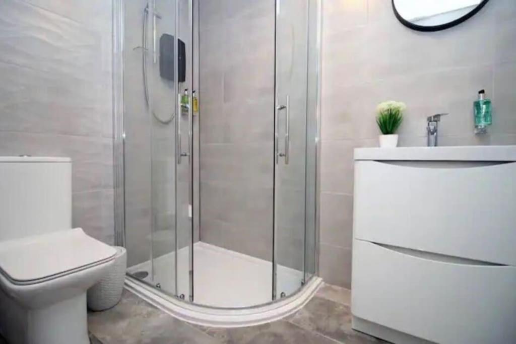 Luxury Redefined:Cardiff 1-Bed Exterior foto